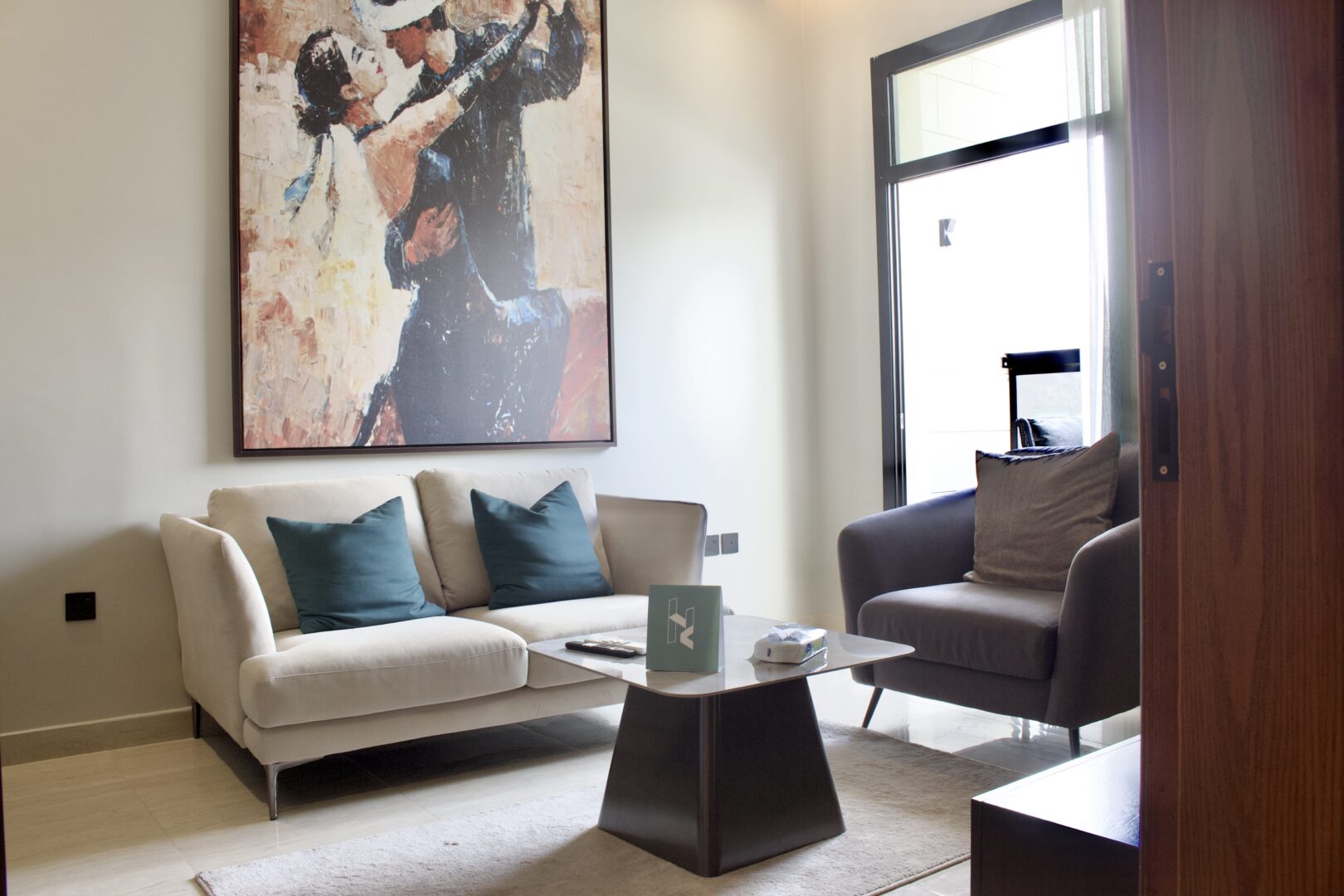 Luxurious and Spacious Apartment in Riyadh – 2 Councils, 2 Bedrooms, 3 Bathrooms